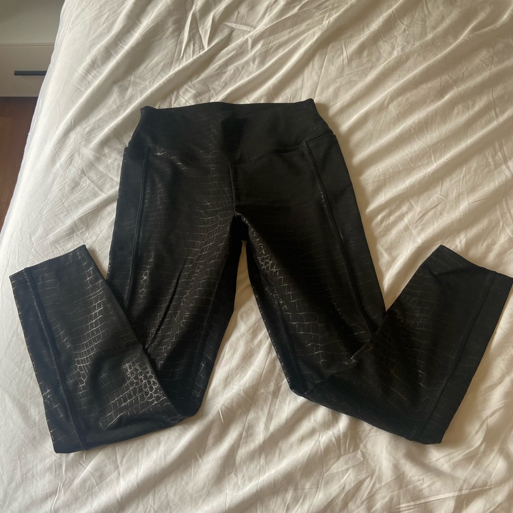 VS Pink Ultimate V Leggings